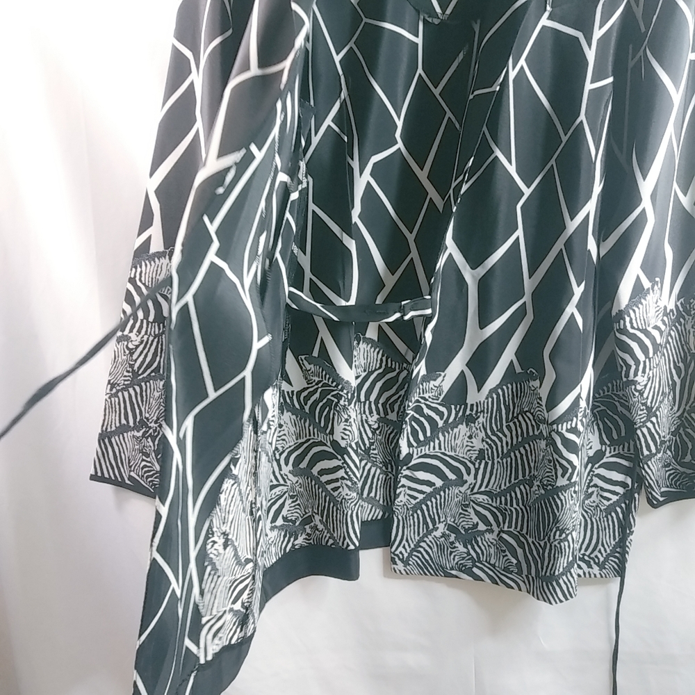 Hbs 16 Zebra Wrap Tunic Top Plus - image 5